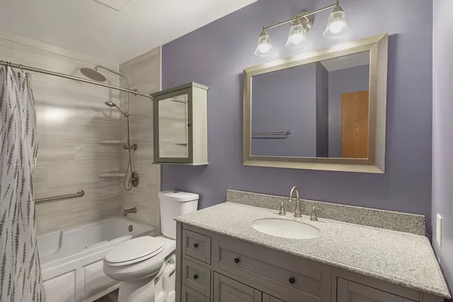 $325,000 | 310 Huntington Drive, McHenry, IL 60050