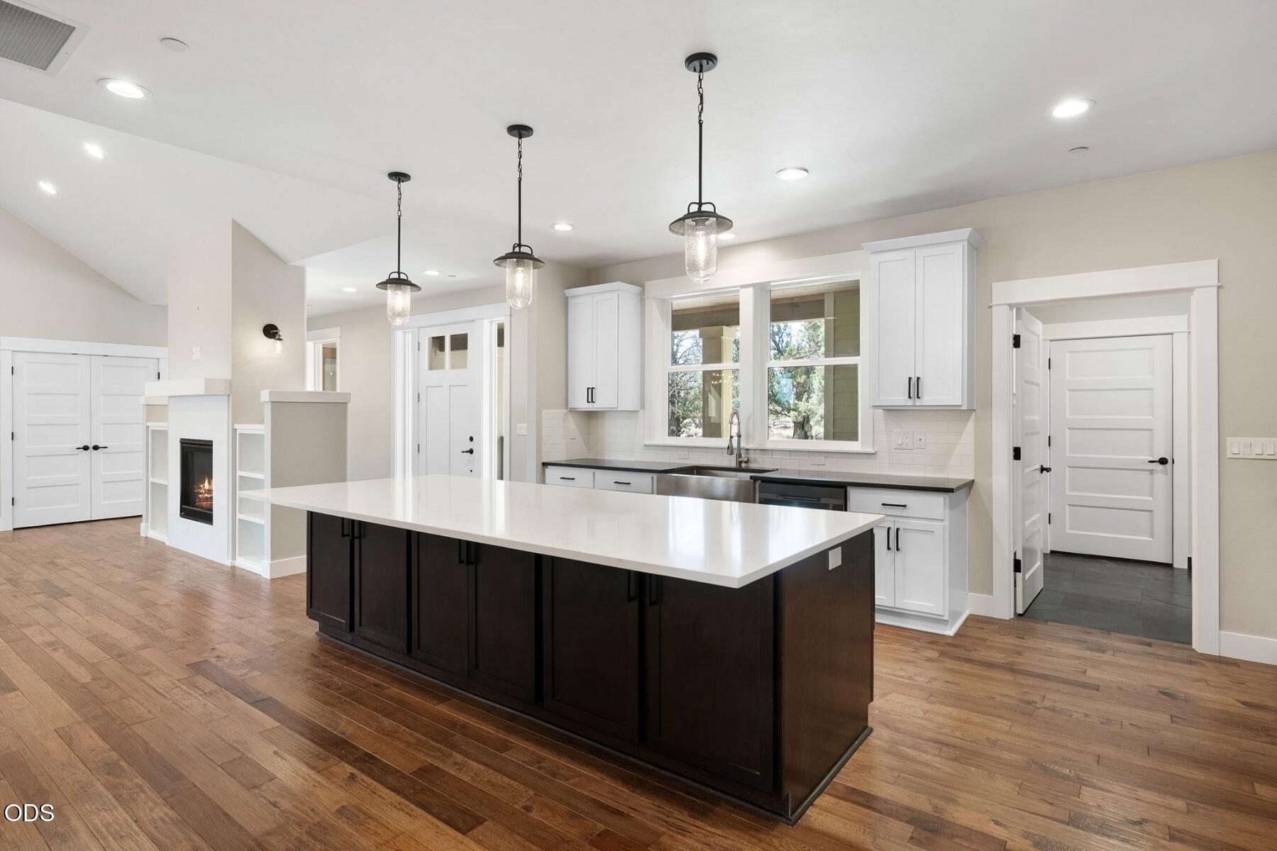 615 Southwest 89th Street Redmond, OR 97756 - Photo 10 of 52