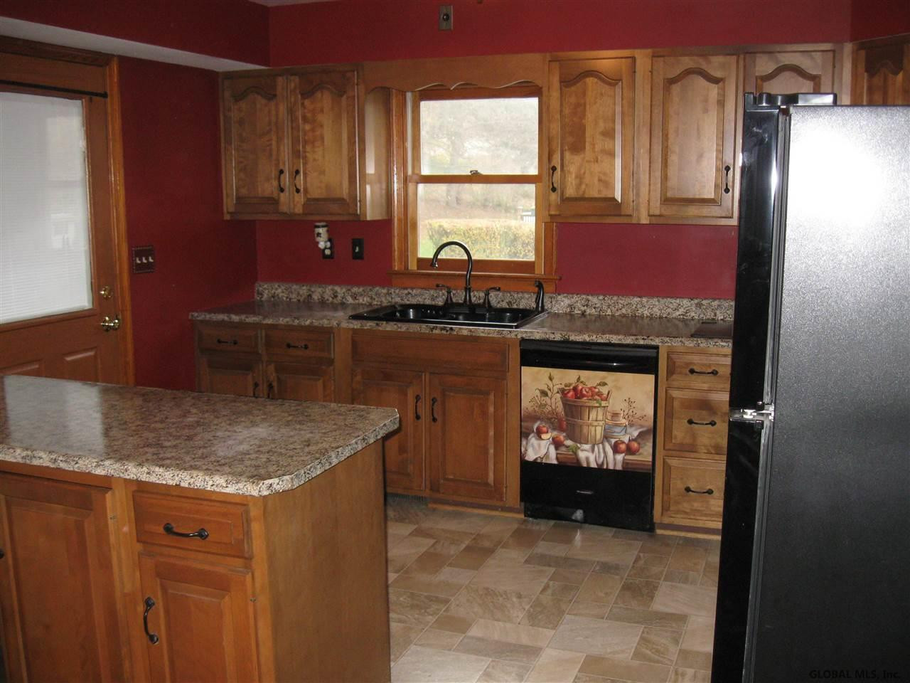 15 Starr Road Troy, NY 12182 - Photo 9 of 25 Photo 9
