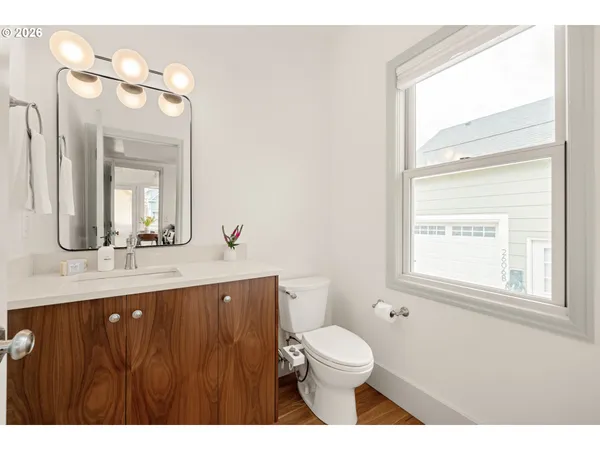 $1,225,000 | 2606 Southeast 16th Avenue, Portland, OR 97202