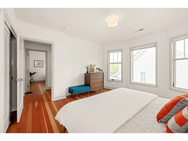 $1,225,000 | 2606 Southeast 16th Avenue, Portland, OR 97202
