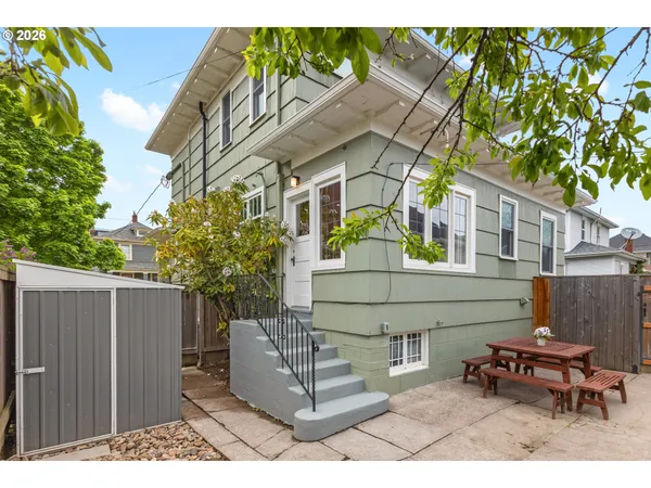 $1,225,000 | 2606 Southeast 16th Avenue, Portland, OR 97202