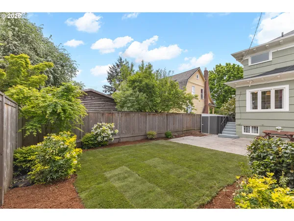 $1,225,000 | 2606 Southeast 16th Avenue, Portland, OR 97202