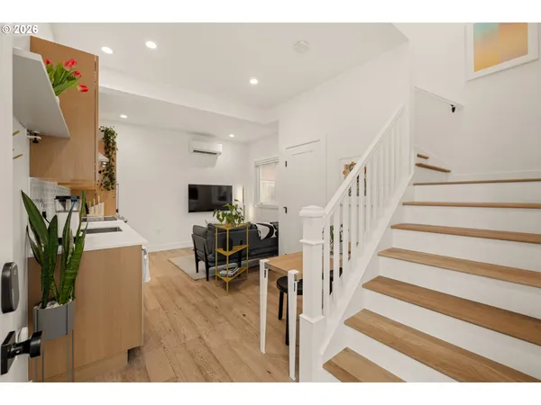 $1,225,000 | 2606 Southeast 16th Avenue, Portland, OR 97202