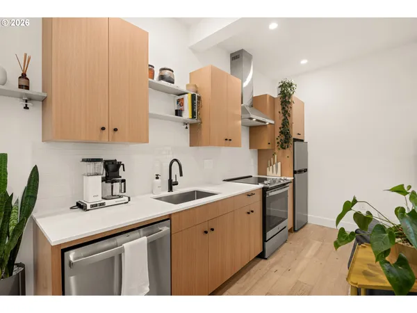 $1,225,000 | 2606 Southeast 16th Avenue, Portland, OR 97202