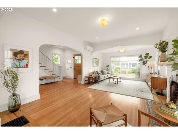 $1,225,000 | 2606 Southeast 16th Avenue, Portland, OR 97202