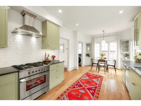 $1,225,000 | 2606 Southeast 16th Avenue, Portland, OR 97202