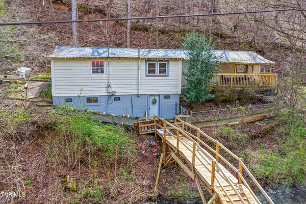 $165,000 | 2049 North Highway 70, Rogersville, TN 37857