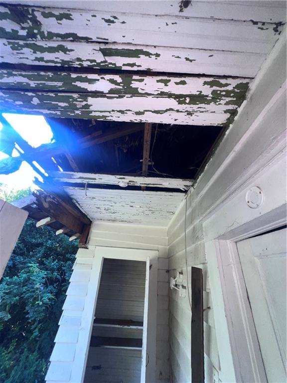 554 Nelson Street Macon, GA 31206 - Photo 13 of 37 a view of washer and dryer