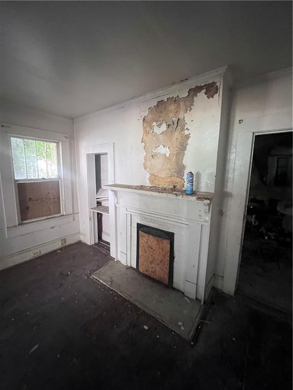 554 Nelson Street Macon, GA 31206 - Photo 35 of 37 a view of a livingroom with a fireplace