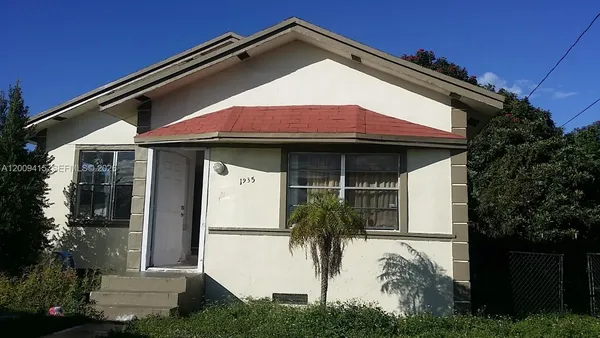 $475,000 | 1935 Northwest 76th Street, Miami, FL 33147