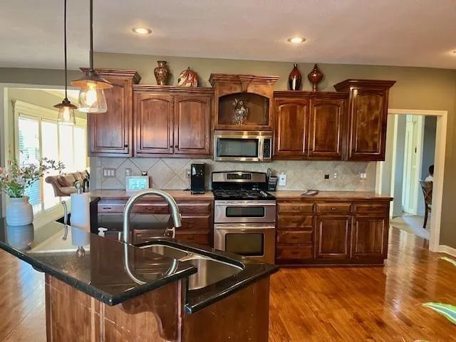 $539,500 | 4600 Southwest Admiral Byrd Drive, Lee's Summit, MO 64082