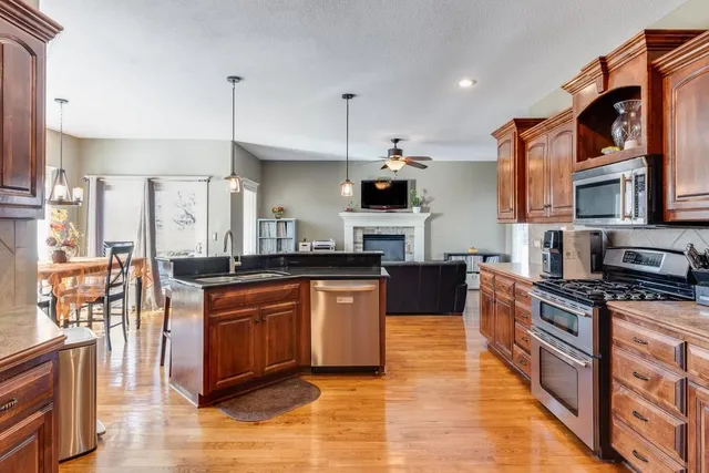 $539,500 | 4600 Southwest Admiral Byrd Drive, Lee's Summit, MO 64082