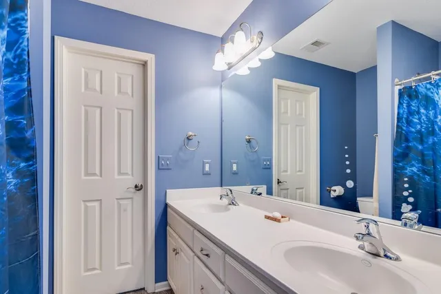 $539,500 | 4600 Southwest Admiral Byrd Drive, Lee's Summit, MO 64082