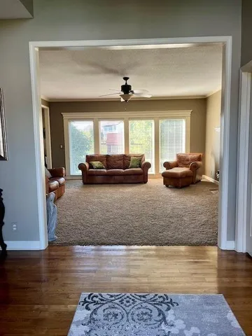 $539,500 | 4600 Southwest Admiral Byrd Drive, Lee's Summit, MO 64082