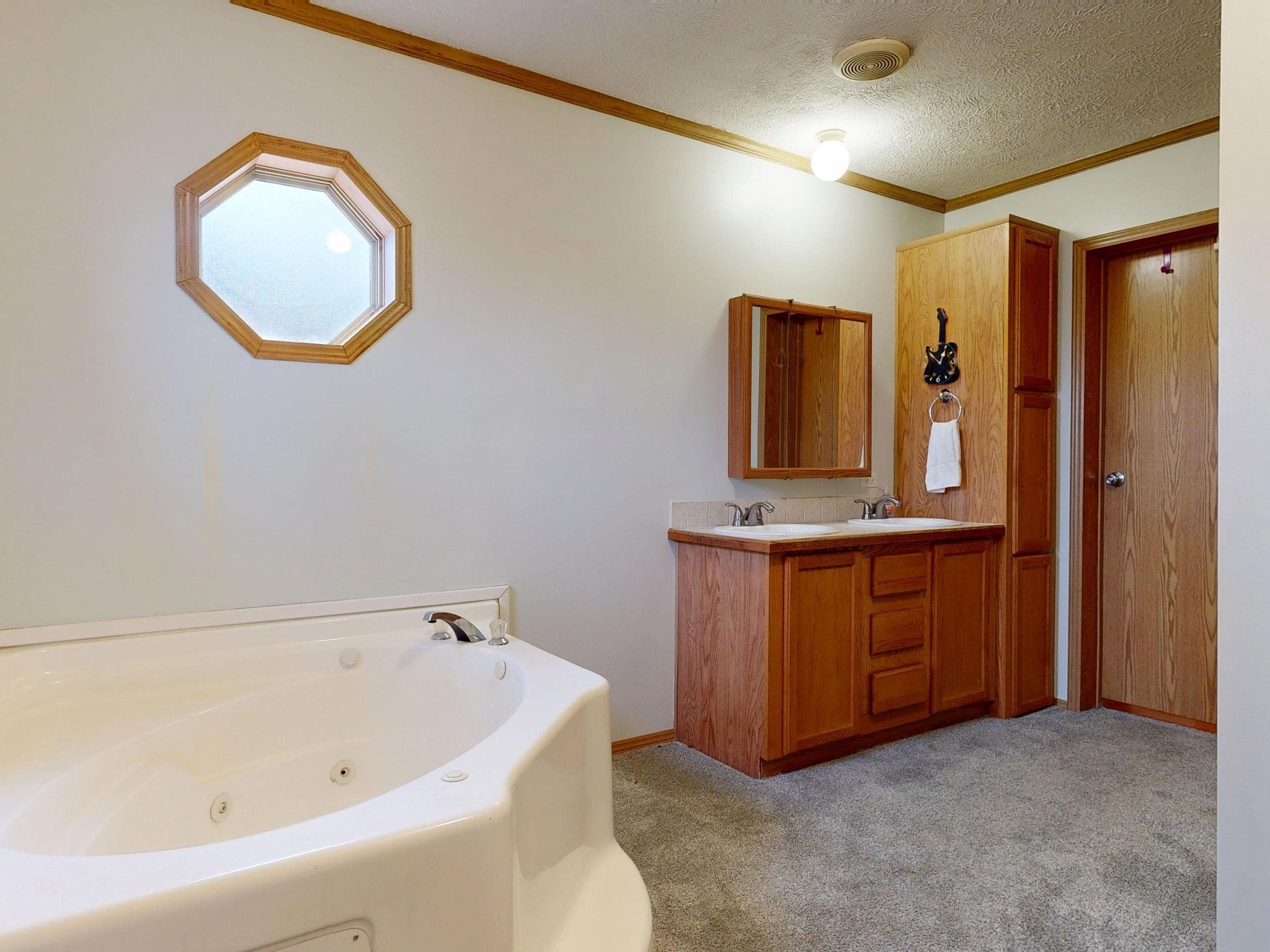 6524 Edgar Road Vestaburg, MI 48891 - Photo 21 of 49 1940669-1faffeb1-e215-42d7-9d98-1bcb4a4f5736.JPG