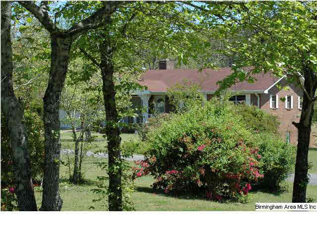 1306 Pine Circle Gadsden, AL 35905 - Photo 2 of 23