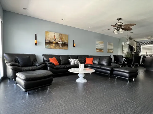 $2,800 | 999 North Riverside Drive, Unit 9, Pompano Beach, FL 33062