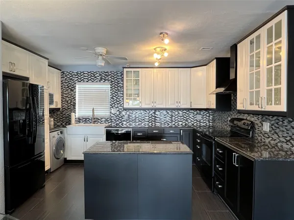 $2,800 | 999 North Riverside Drive, Unit 9, Pompano Beach, FL 33062