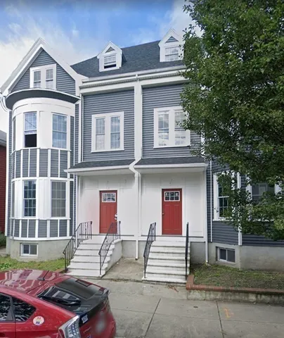 $2,950 | 55 Marshall Street, Unit 3, Somerville, MA 02145