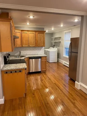 $2,950 | 55 Marshall Street, Unit 3, Somerville, MA 02145