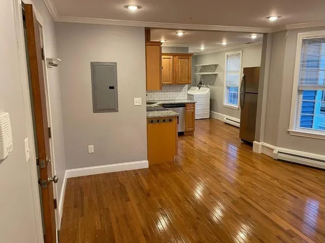 $2,950 | 55 Marshall Street, Unit 3, Somerville, MA 02145