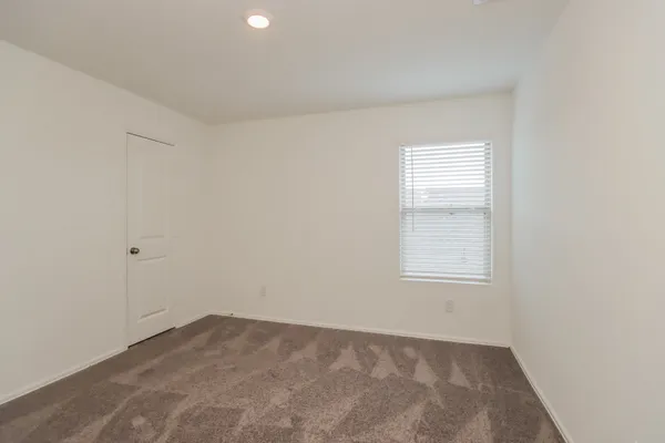 $1,870 | 18940 Caney Frst Drive, New Caney, TX 77357