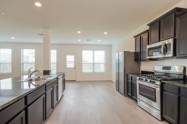 $1,870 | 18940 Caney Frst Drive, New Caney, TX 77357