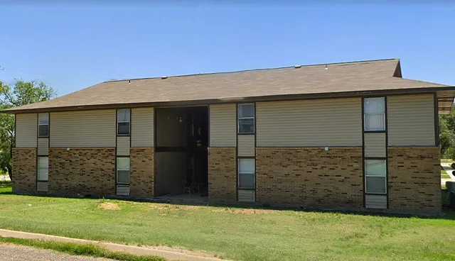 $512 | 102 Eastfield Drive, Eldorado, TX 76936