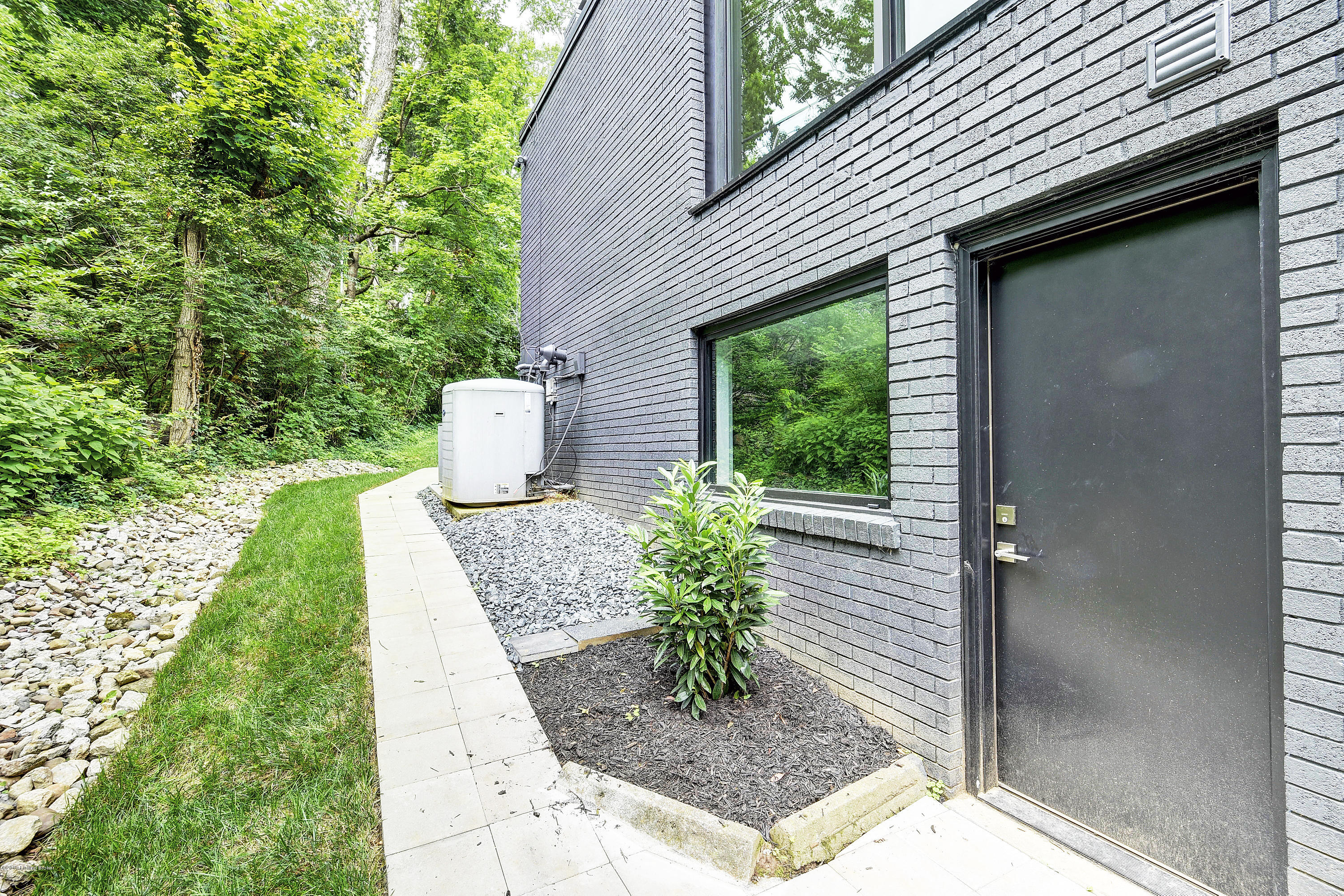 2318 Seneca Valley Road Louisville, KY 40205 - Photo 51 of 53 _DSC5181_2_3_4_5