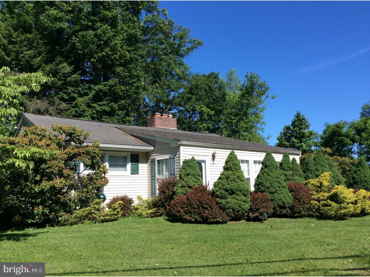 109 Fellowship Road Moorestown, NJ 08057 - Photo 1 of 21