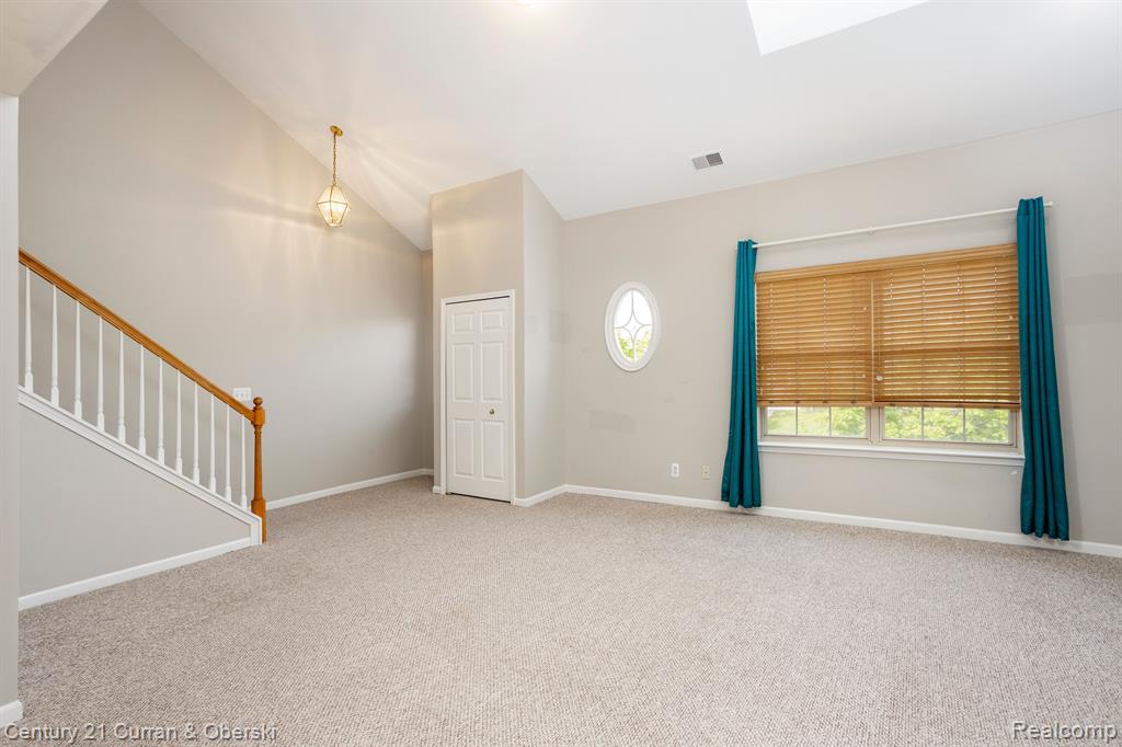 16944 Farmington Road, Unit 22 Livonia, MI 48154 - Photo 5 of 25