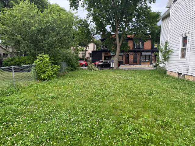 $1 | 234 North 36th Street, Milwaukee, WI 53208