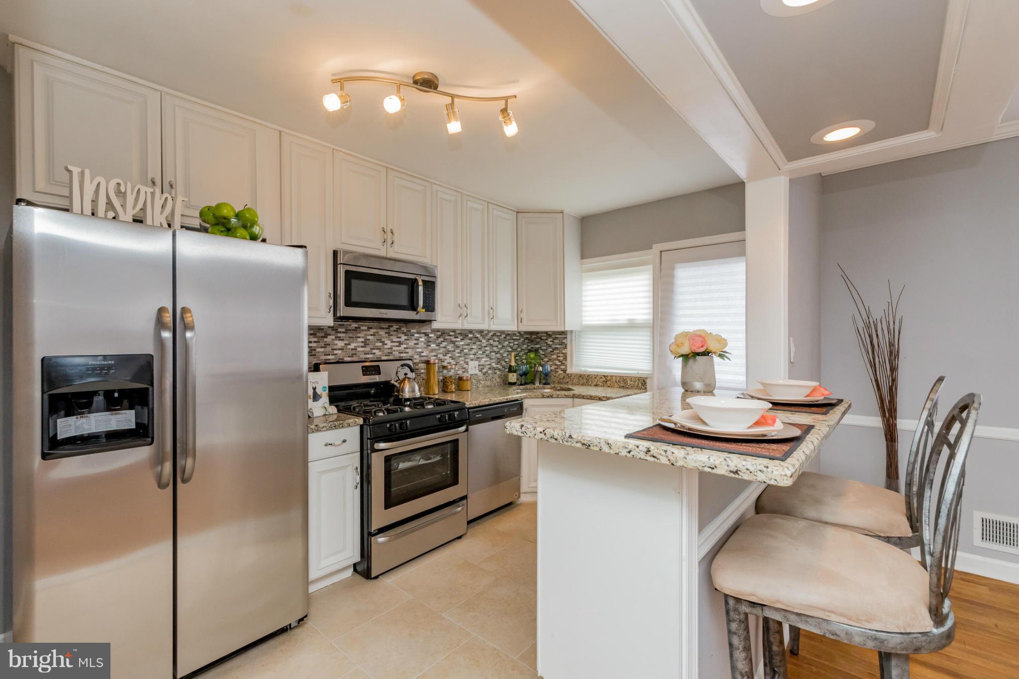 1229 Silverthorne Road Baltimore, MD 21239 - Photo 6 of 30 Interior (General)