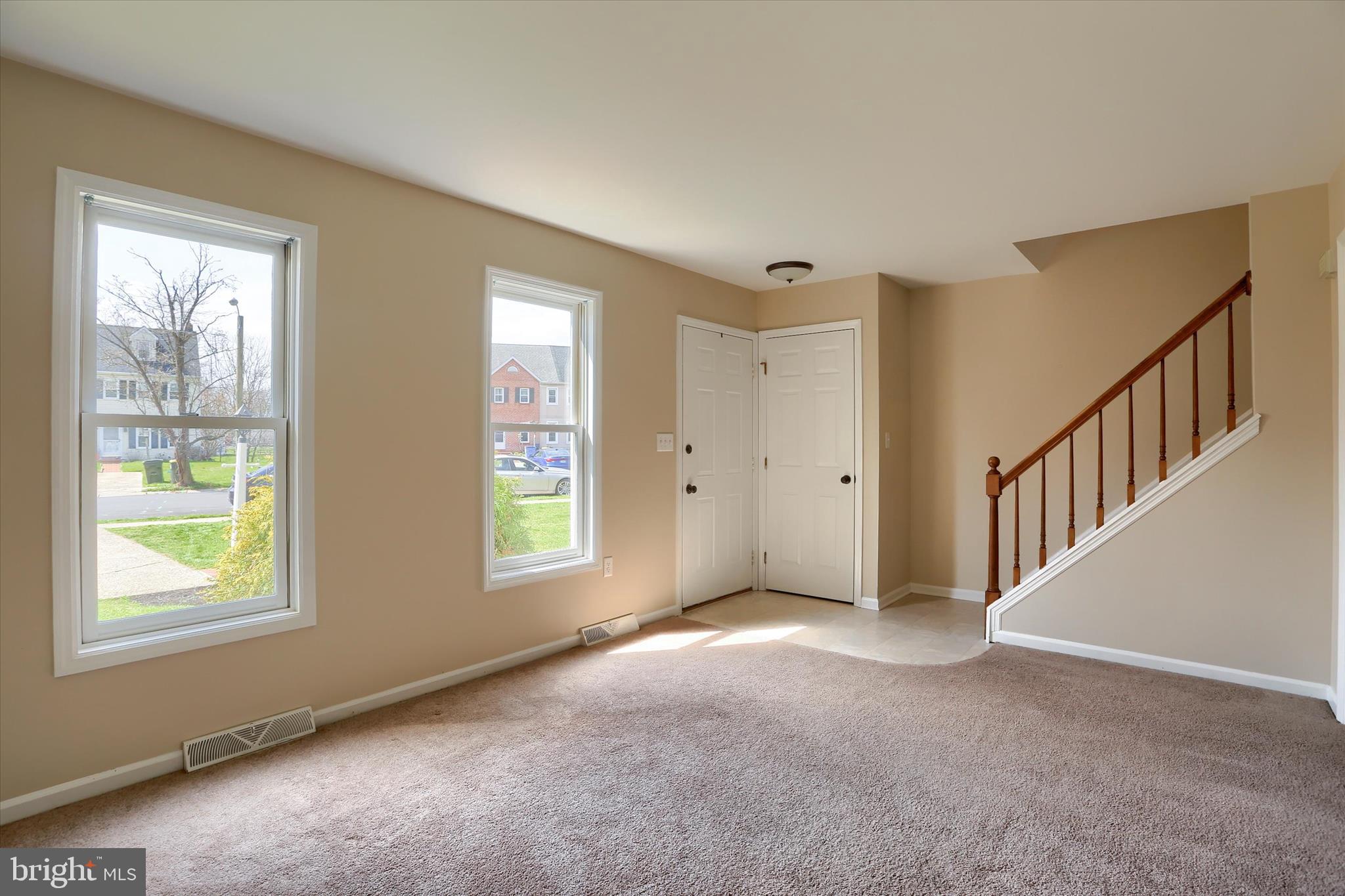 339 Cardinal Road Lititz, PA 17543 - Photo 7 of 33 Convenient Guest Closet