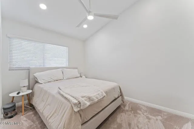 $899,999 | 559 Racquet Club Lane, Thousand Oaks, CA 91360