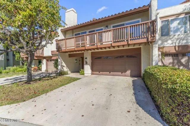 $899,999 | 559 Racquet Club Lane, Thousand Oaks, CA 91360