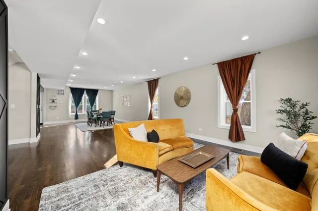 $424,900 | 8041 South Blackstone Avenue, Chicago, IL 60619