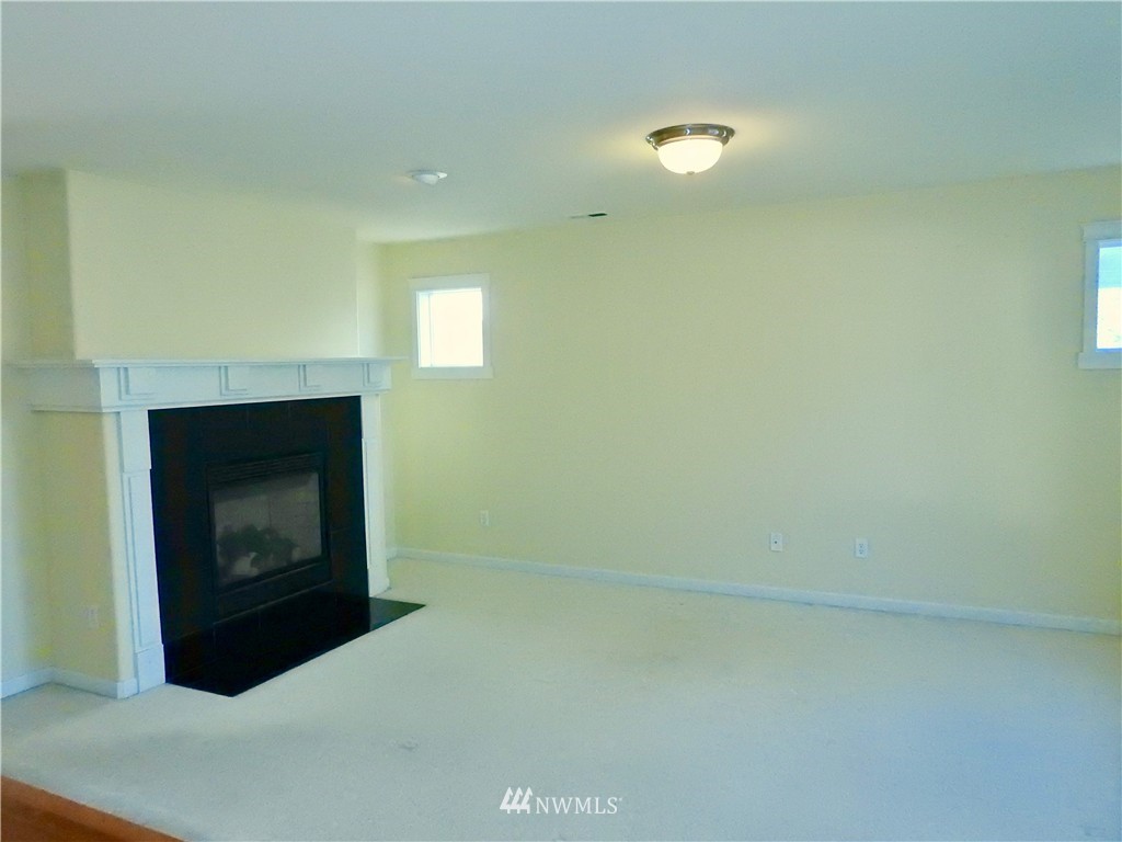 15327 145th Avenue Southeast Renton, WA 98058 - Photo 2 of 19 Gallery Image 2
