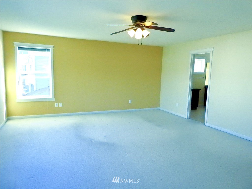 15327 145th Avenue Southeast Renton, WA 98058 - Photo 6 of 19 Gallery Image 6