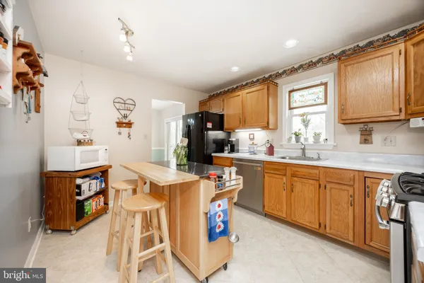 $425,000 | 28 Lobachsville Road, Fleetwood, PA 19522