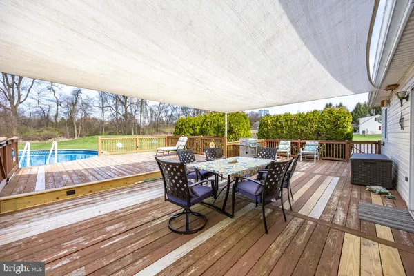 $425,000 | 28 Lobachsville Road, Fleetwood, PA 19522