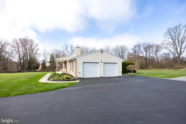 $425,000 | 28 Lobachsville Road, Fleetwood, PA 19522