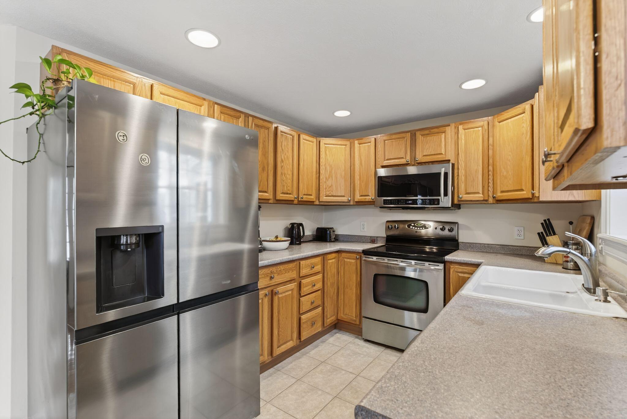 61 Ocean Park Road, Unit 11 Saco, ME 04072 - Photo 12 of 50 11_DSC03725