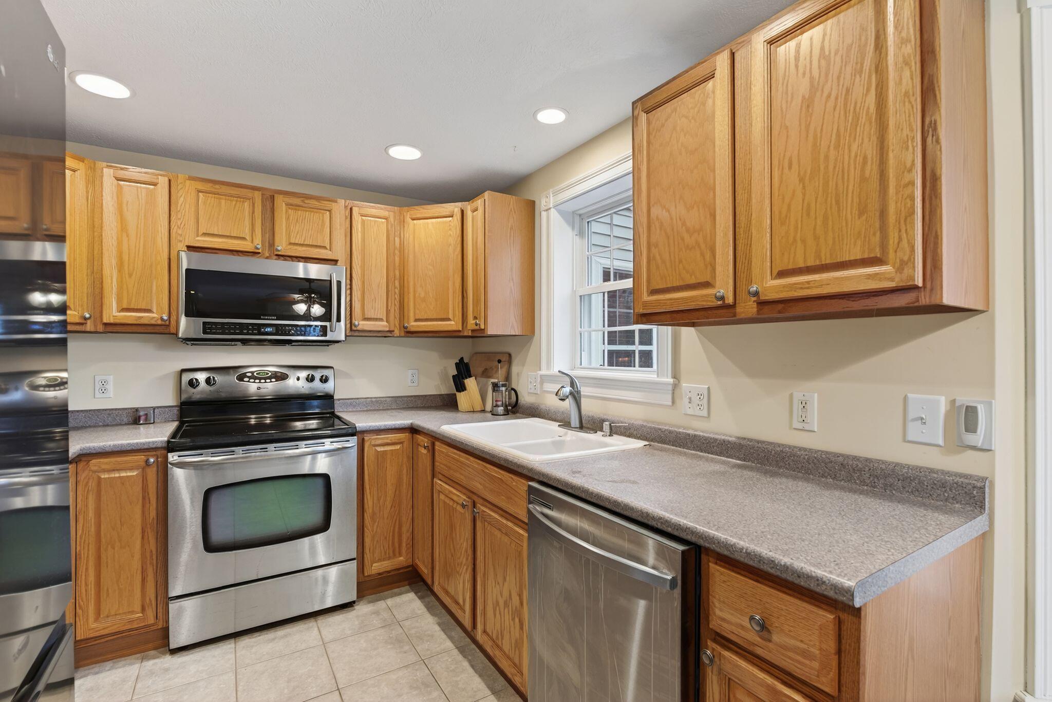 61 Ocean Park Road, Unit 11 Saco, ME 04072 - Photo 13 of 50 12_DSC03730