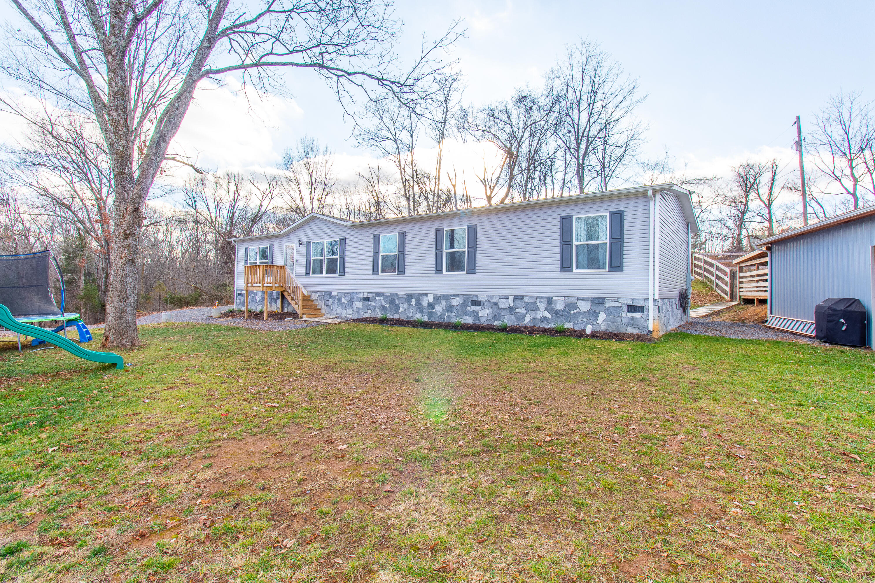 341 Haw Ridge Road Piney Flats, TN 37686 - Photo 55 of 71 IMG_6355-HDR