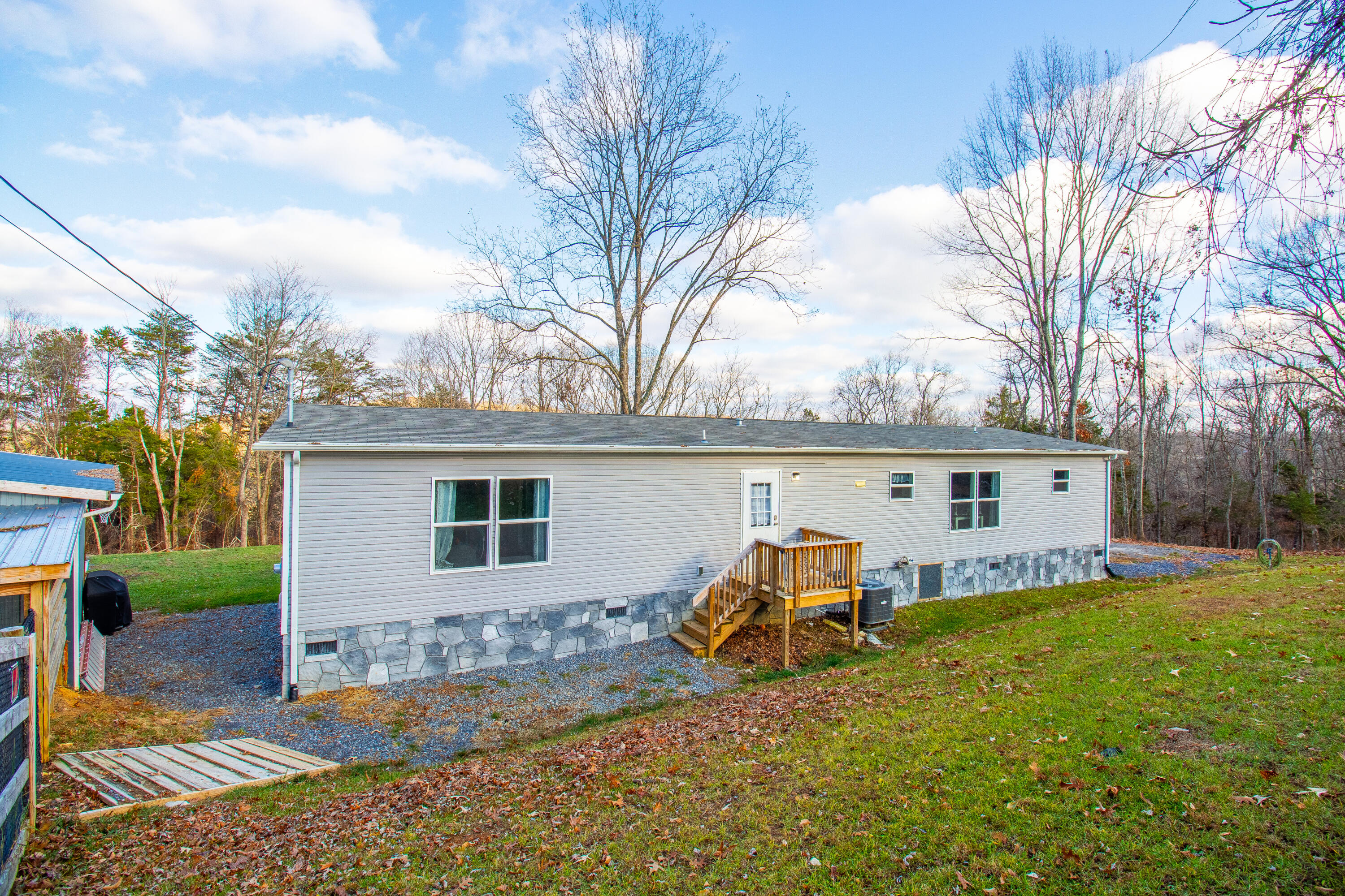 341 Haw Ridge Road Piney Flats, TN 37686 - Photo 58 of 71 IMG_6385-HDR