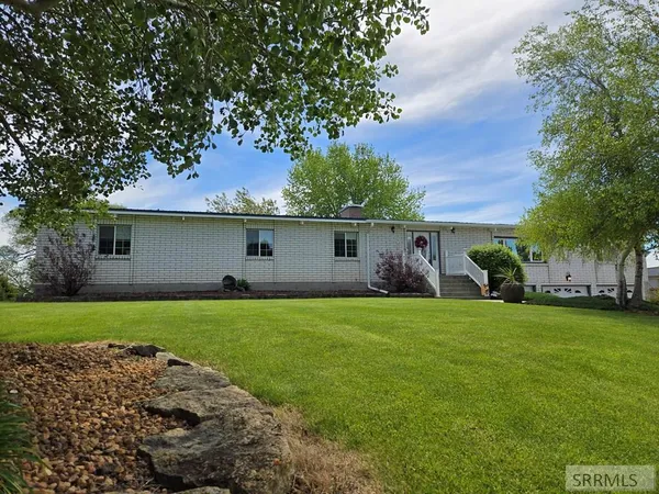 $699,000 | 674 North 2800 East, St. Anthony, ID 83445