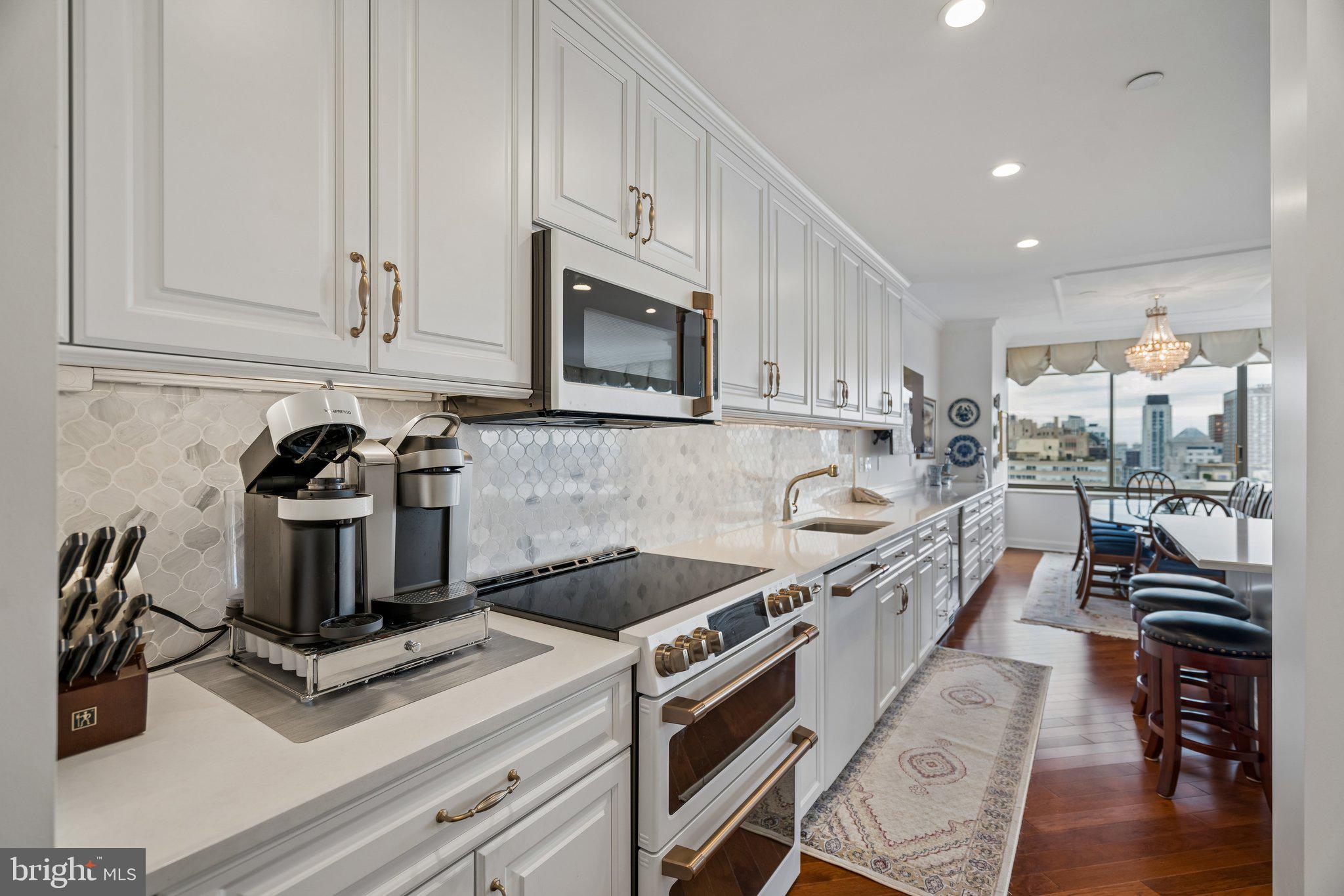 202-10 West Rittenhouse Square, Unit 2506 Philadelphia, PA 19103 - Photo 18 of 51 Gallery Image 18