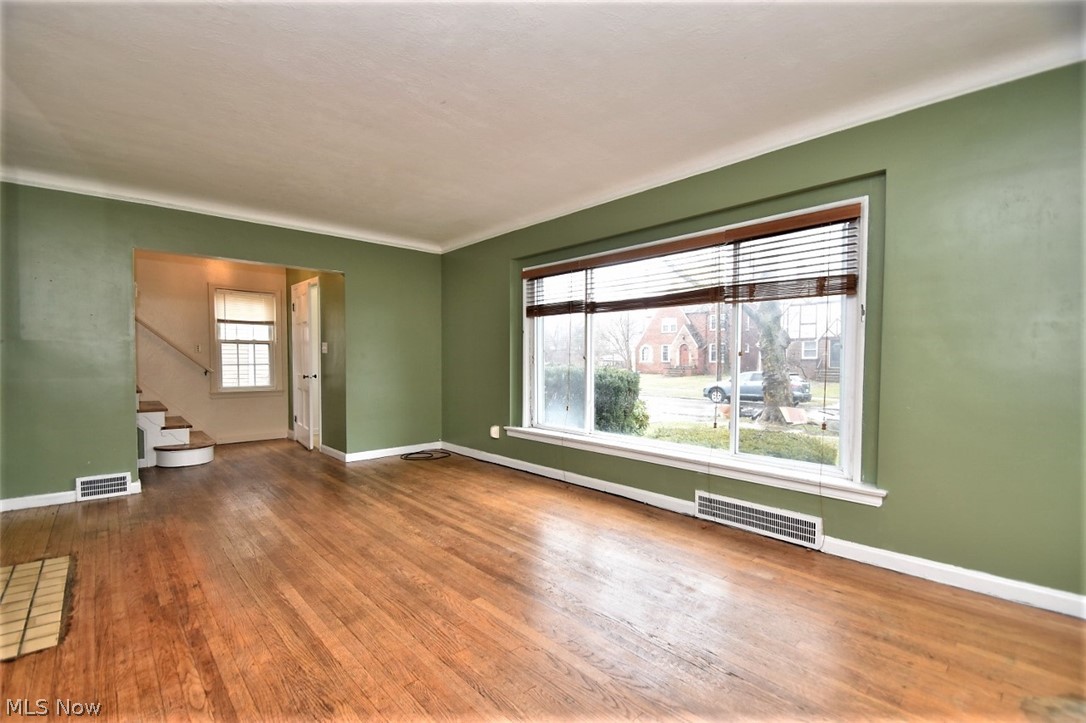 3667 Berkeley Road Cleveland Heights, OH 44118 - Photo 4 of 24